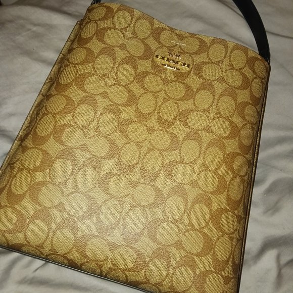 Like-New COACH Shoulder Bag - Picture 2 of 16